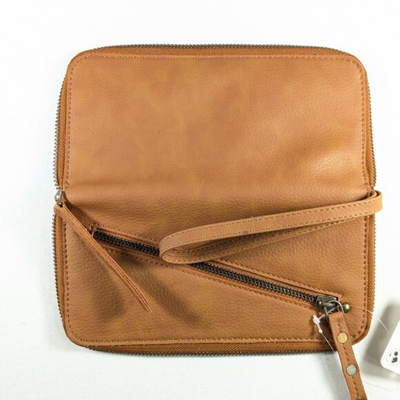 Free People Wallet Wristlet in Distressed Caramel Brown Vegan Leather-look - Picture 8 of 9